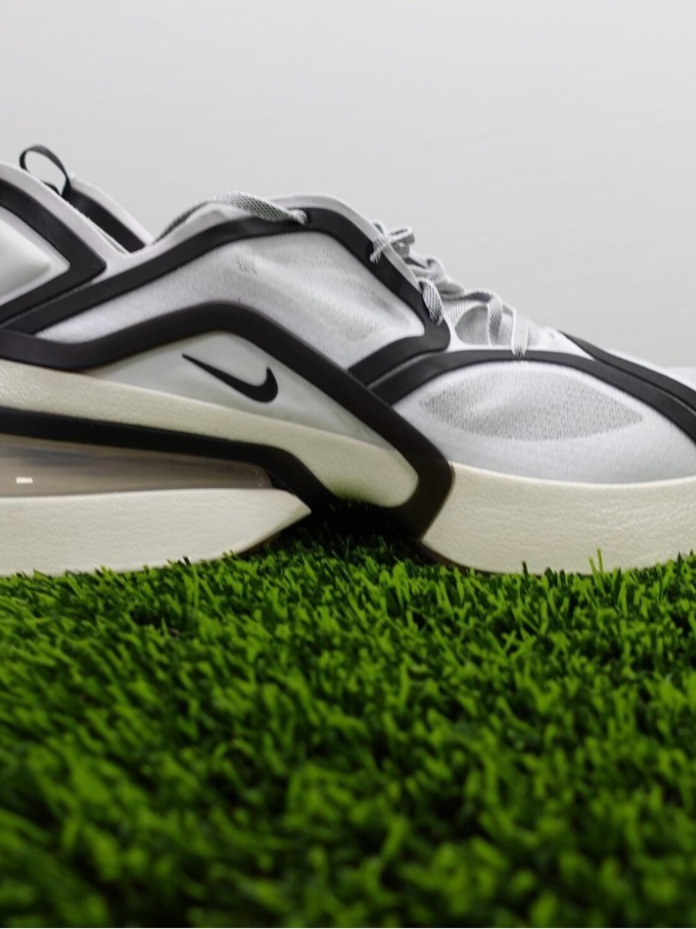 Nike Air Max 270 XX QS Women’s White Black Sneakers size 7